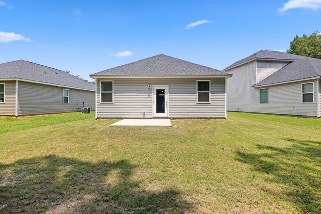 1184 Warrens Way, Manning, SC 29102