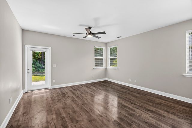 1184 Warrens Way, Manning, SC 29102