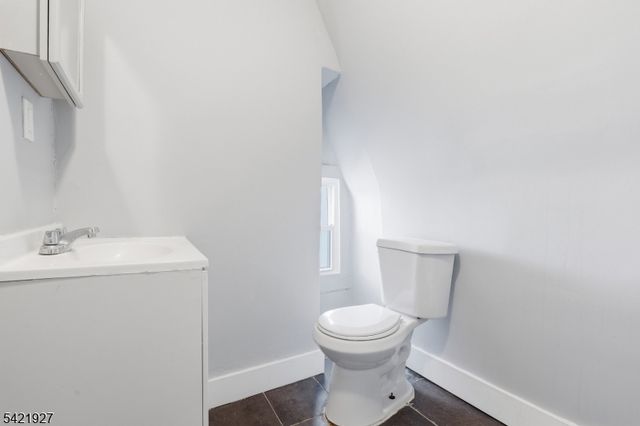 243 S Clinton St, East Orange City, NJ 07018