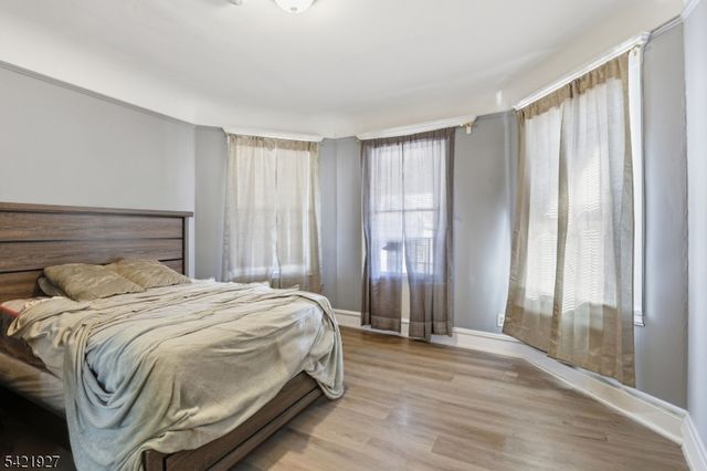 243 S Clinton St, East Orange City, NJ 07018
