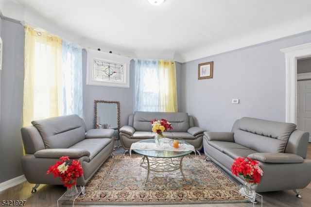 243 S Clinton St, East Orange City, NJ 07018