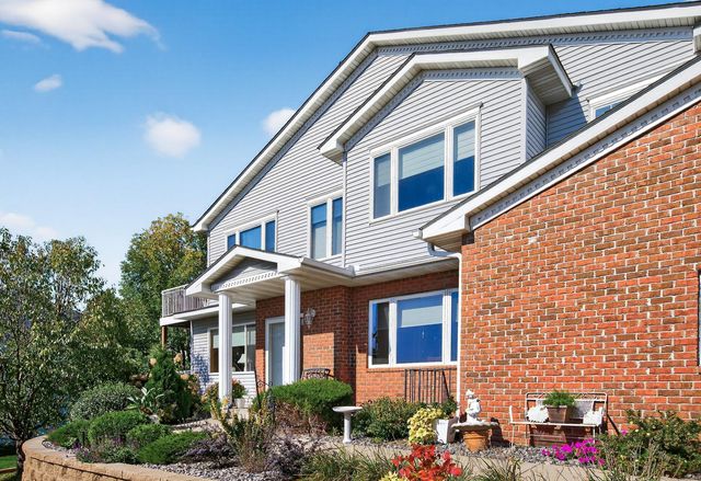 20023 Homestead Court 25, Lakeville, MN 55044