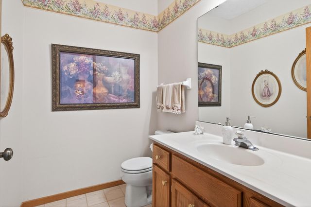 20023 Homestead Court 25, Lakeville, MN 55044