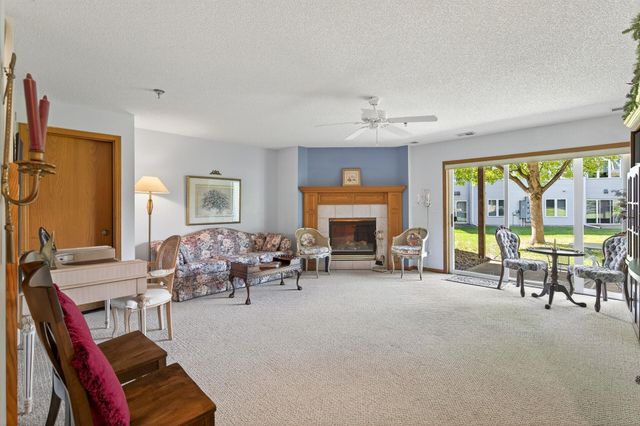 20023 Homestead Court 25, Lakeville, MN 55044