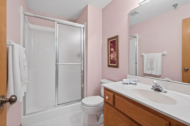 20023 Homestead Court 25, Lakeville, MN 55044