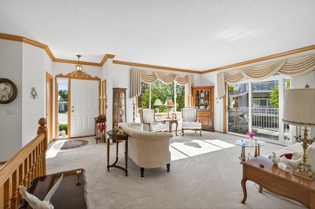 20023 Homestead Court 25, Lakeville, MN 55044