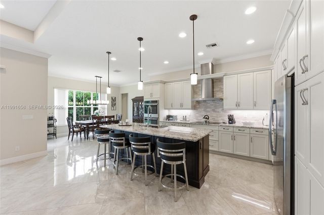 10460 Ranchette Dr, Cooper City, FL 33328