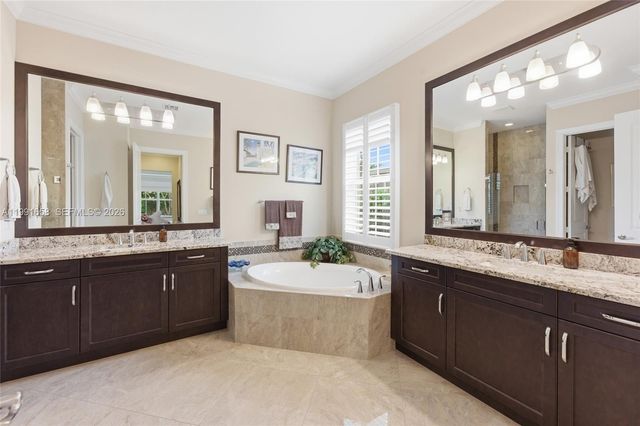 10460 Ranchette Dr, Cooper City, FL 33328