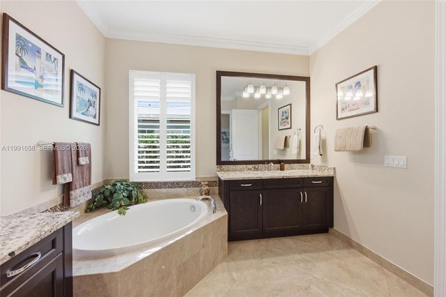 10460 Ranchette Dr, Cooper City, FL 33328