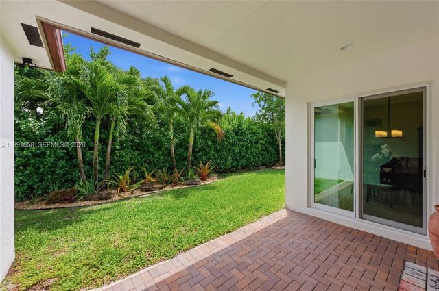 10460 Ranchette Dr, Cooper City, FL 33328