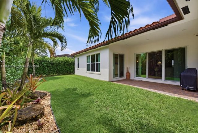 10460 Ranchette Dr, Cooper City, FL 33328