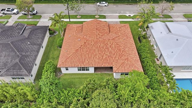 10460 Ranchette Dr, Cooper City, FL 33328