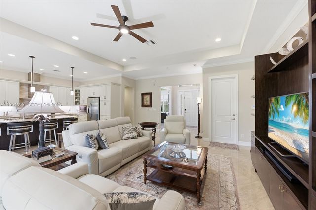 10460 Ranchette Dr, Cooper City, FL 33328