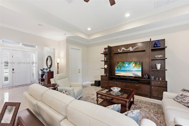 10460 Ranchette Dr, Cooper City, FL 33328