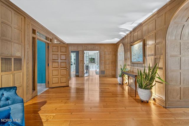 4215 River Road, Toledo, OH 43614