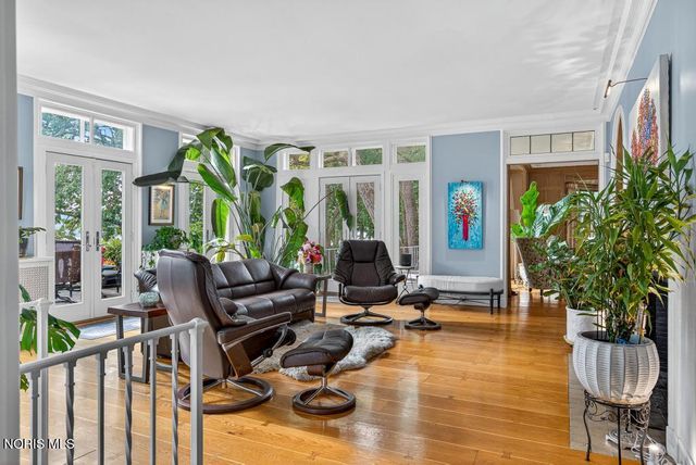 4215 River Road, Toledo, OH 43614