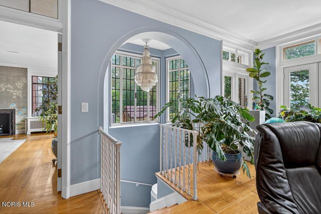 4215 River Road, Toledo, OH 43614