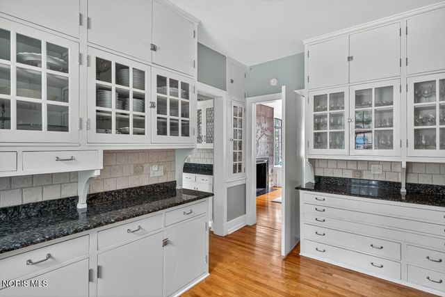 4215 River Road, Toledo, OH 43614