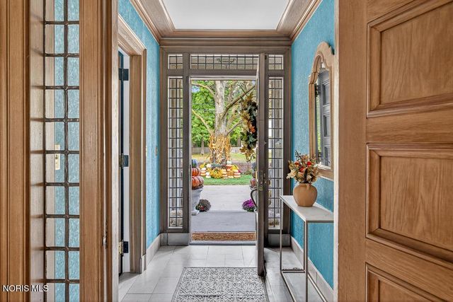 4215 River Road, Toledo, OH 43614