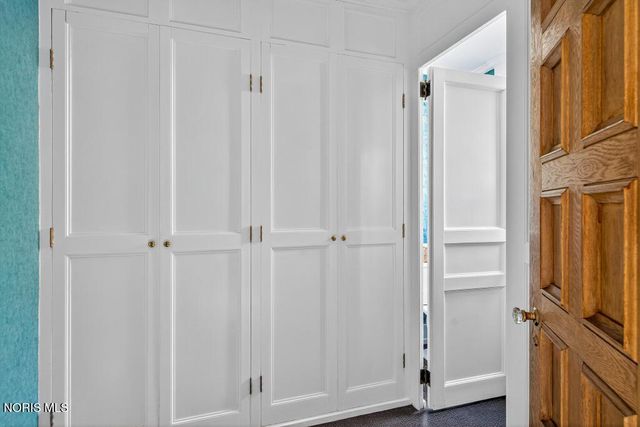 4215 River Road, Toledo, OH 43614