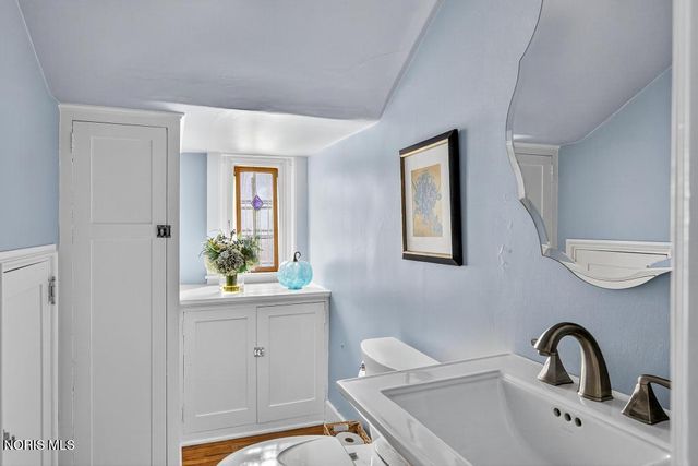 4215 River Road, Toledo, OH 43614