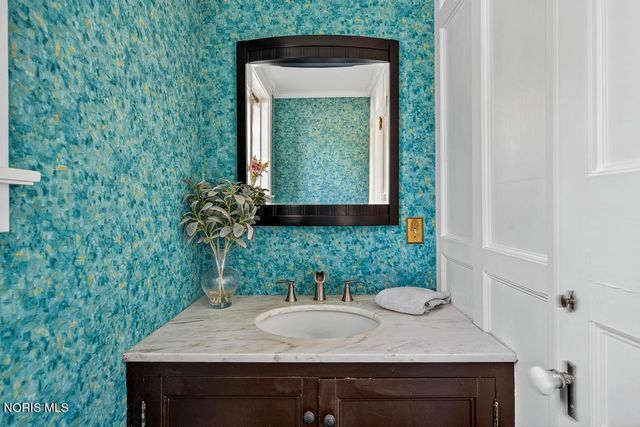 4215 River Road, Toledo, OH 43614