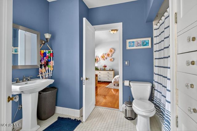 4215 River Road, Toledo, OH 43614