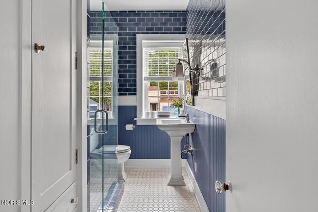 4215 River Road, Toledo, OH 43614