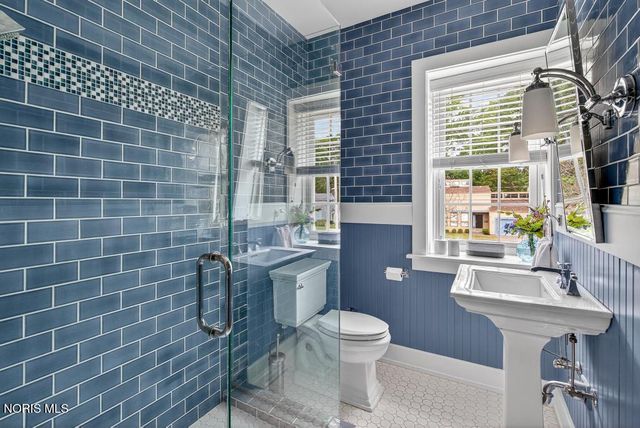 4215 River Road, Toledo, OH 43614