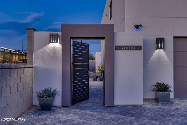 935 S Fremont Avenue, Tucson, AZ 85719