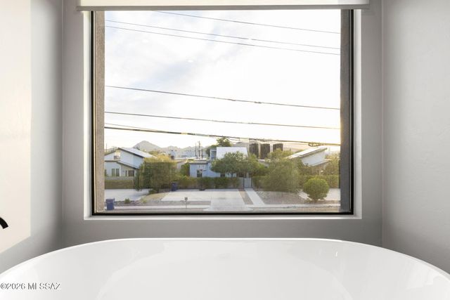 935 S Fremont Avenue, Tucson, AZ 85719