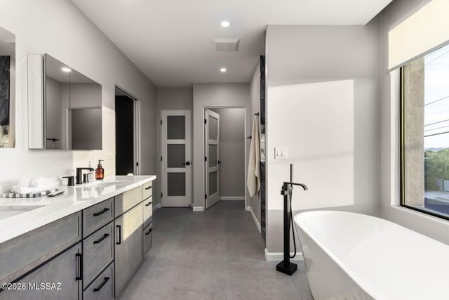 935 S Fremont Avenue, Tucson, AZ 85719