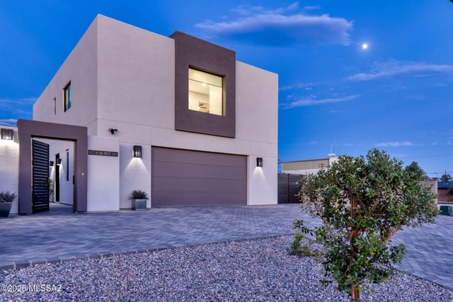 935 S Fremont Avenue, Tucson, AZ 85719