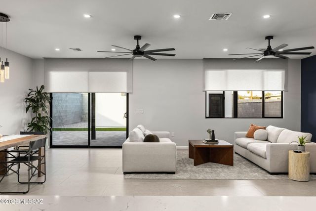 935 S Fremont Avenue, Tucson, AZ 85719