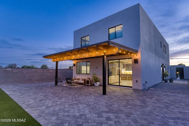 935 S Fremont Avenue, Tucson, AZ 85719