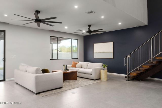 935 S Fremont Avenue, Tucson, AZ 85719