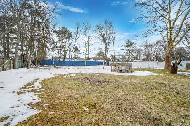 120 Evergreen Avenue, Brentwood, NY 11717