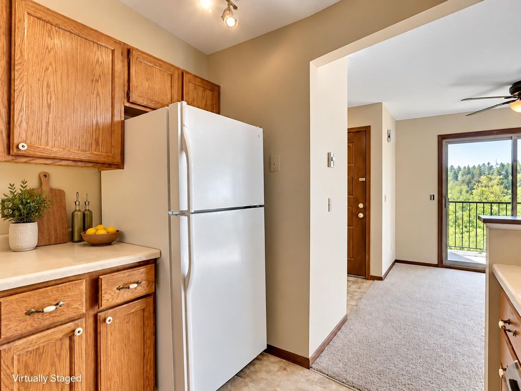 2240 Ridge Drive 33, Saint Louis Park, MN 55416 — photo 4