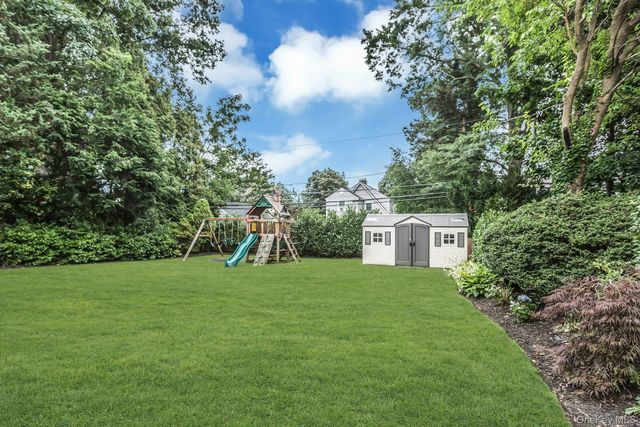 138 Brook Street, Garden City, NY 11530