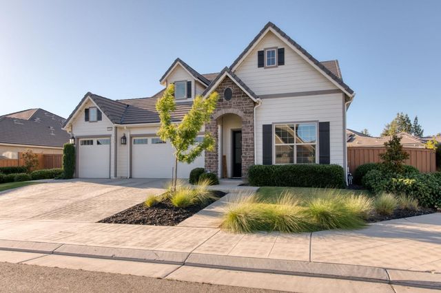 2308 E Mazie Avenue, Fresno, CA 93730