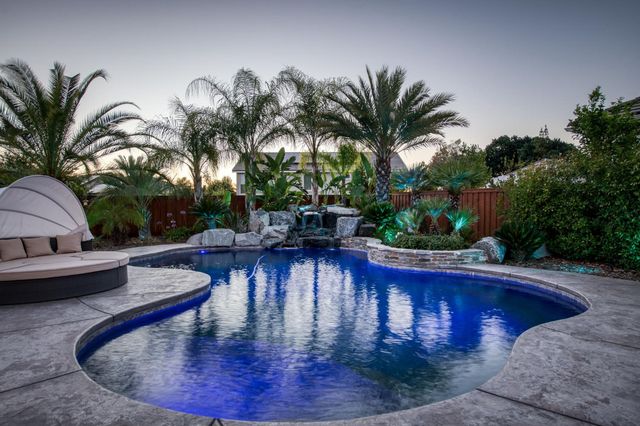 2308 E Mazie Avenue, Fresno, CA 93730