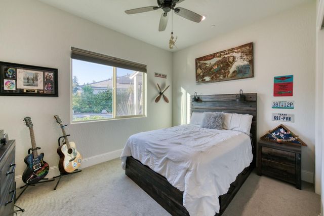 2308 E Mazie Avenue, Fresno, CA 93730
