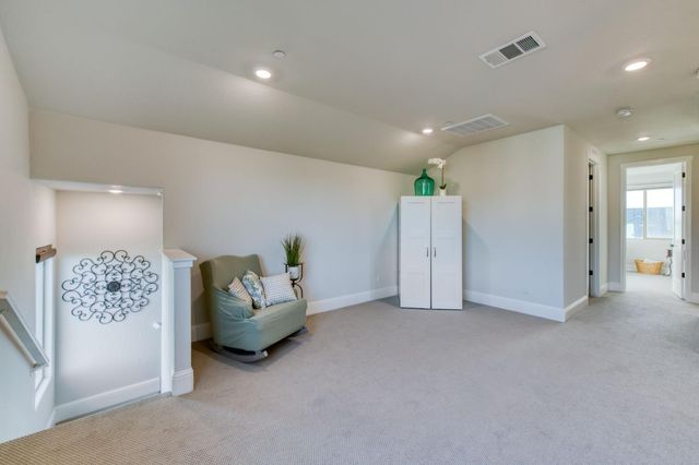 2308 E Mazie Avenue, Fresno, CA 93730