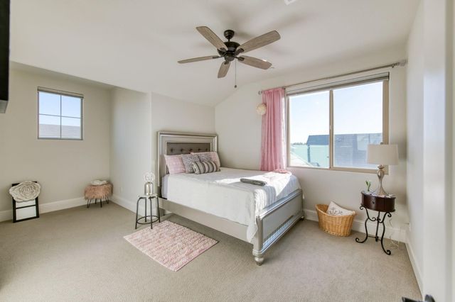 2308 E Mazie Avenue, Fresno, CA 93730