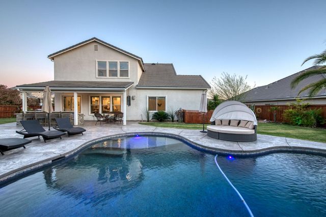 2308 E Mazie Avenue, Fresno, CA 93730