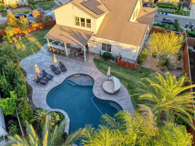 2308 E Mazie Avenue, Fresno, CA 93730
