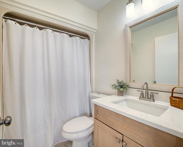 34-E QUEEN ANNE WAY, Chester, MD 21619