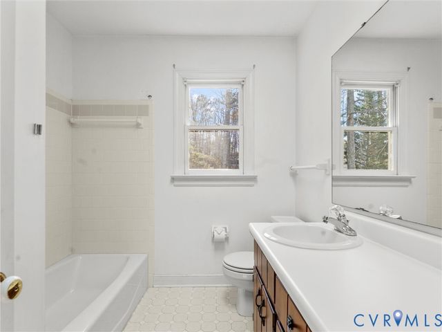 13701 Shirlton Ct, Midlothian, VA 23114