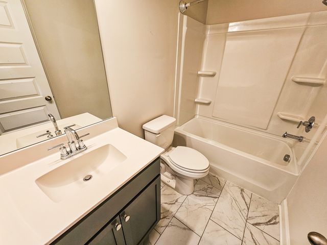 3613 Shady Forest Dr, Murfreesboro, TN 37128