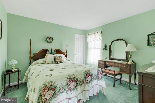 113 HILLCREST RD, Marietta, PA 17547